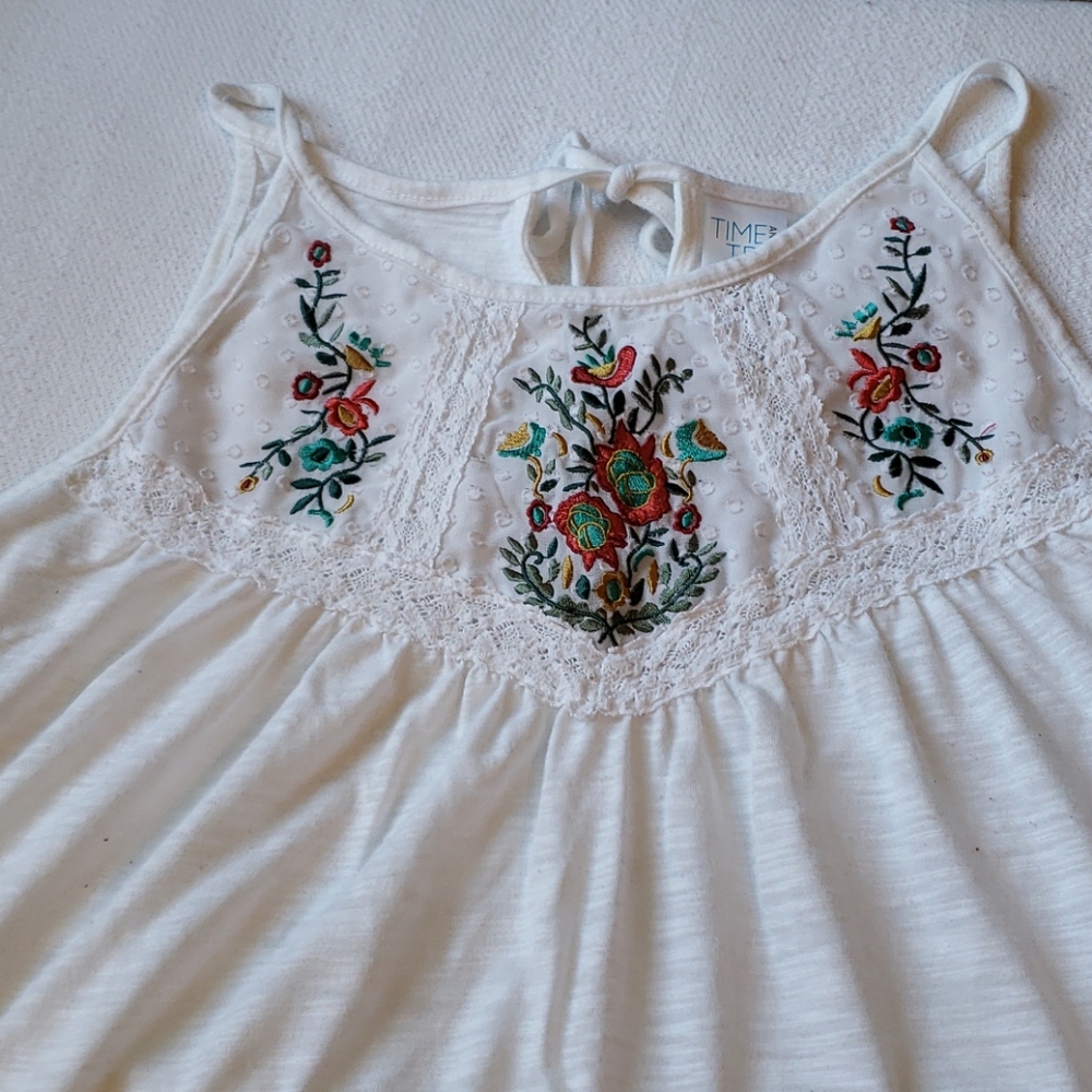 Womens dressy tank w/embroidery